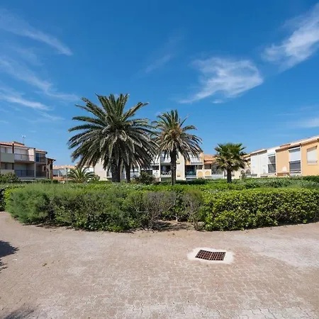 5 Personnes Vue * Agde