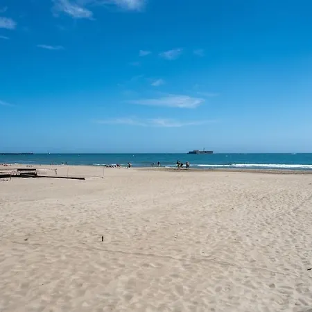 5 Personnes Vue * Agde