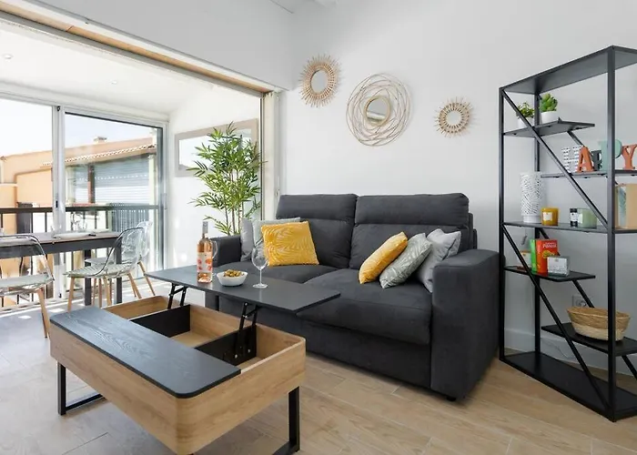 5 Personnes Vue Апартаменти *